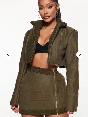 Fashion Nova Olive Cropped Shearling-Trim Bomber Jacket